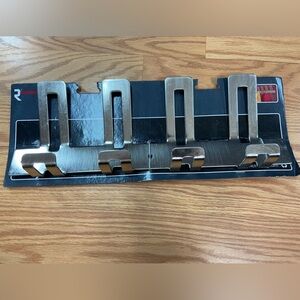 Richelieu Stainless Steel Wall Hooks